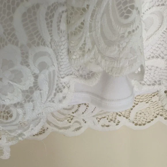 White Lace Scallop Hem Dress - Picture 5 of 10